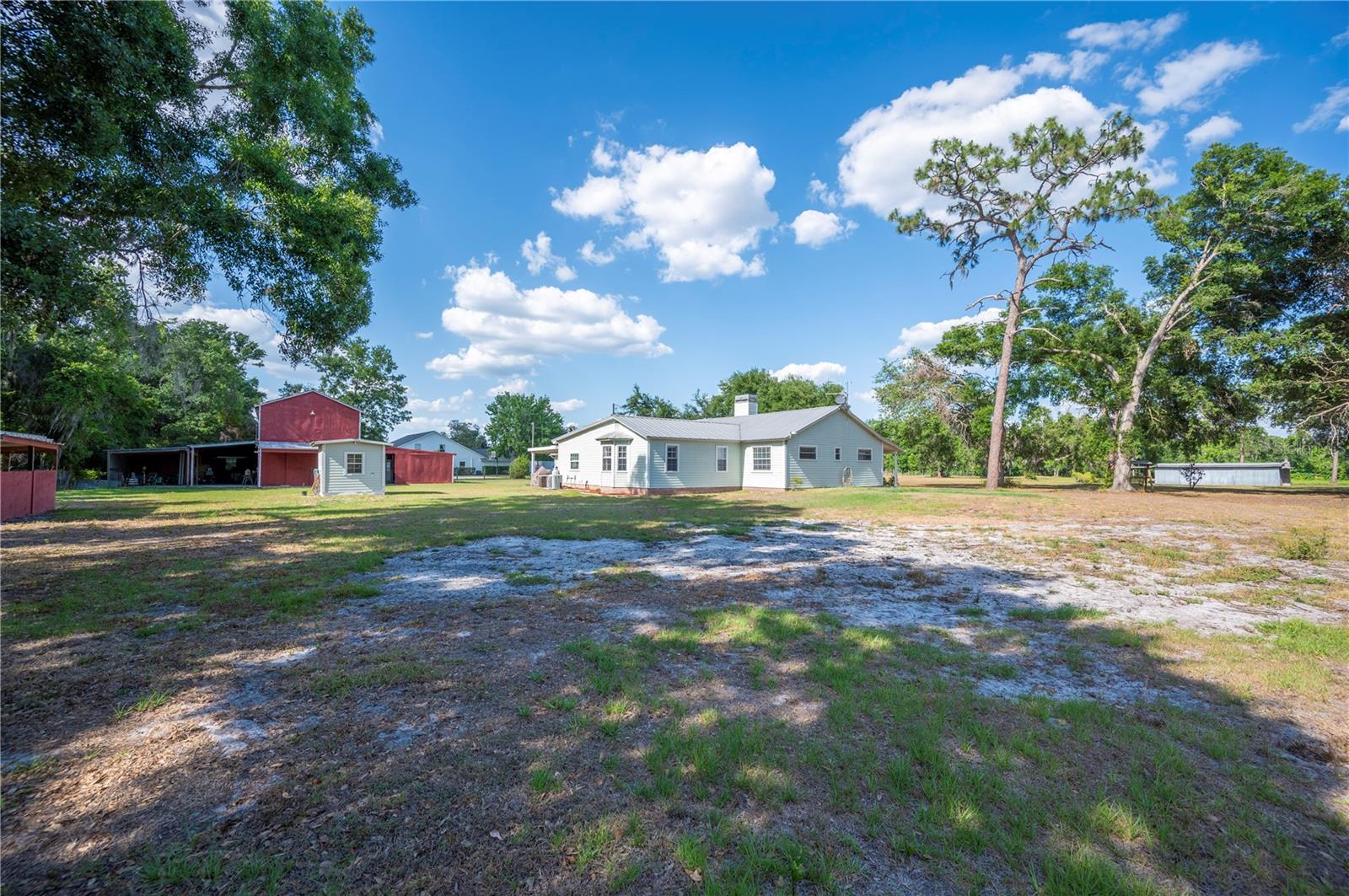 Listing photo id 68 for 4020 Mcintosh Road