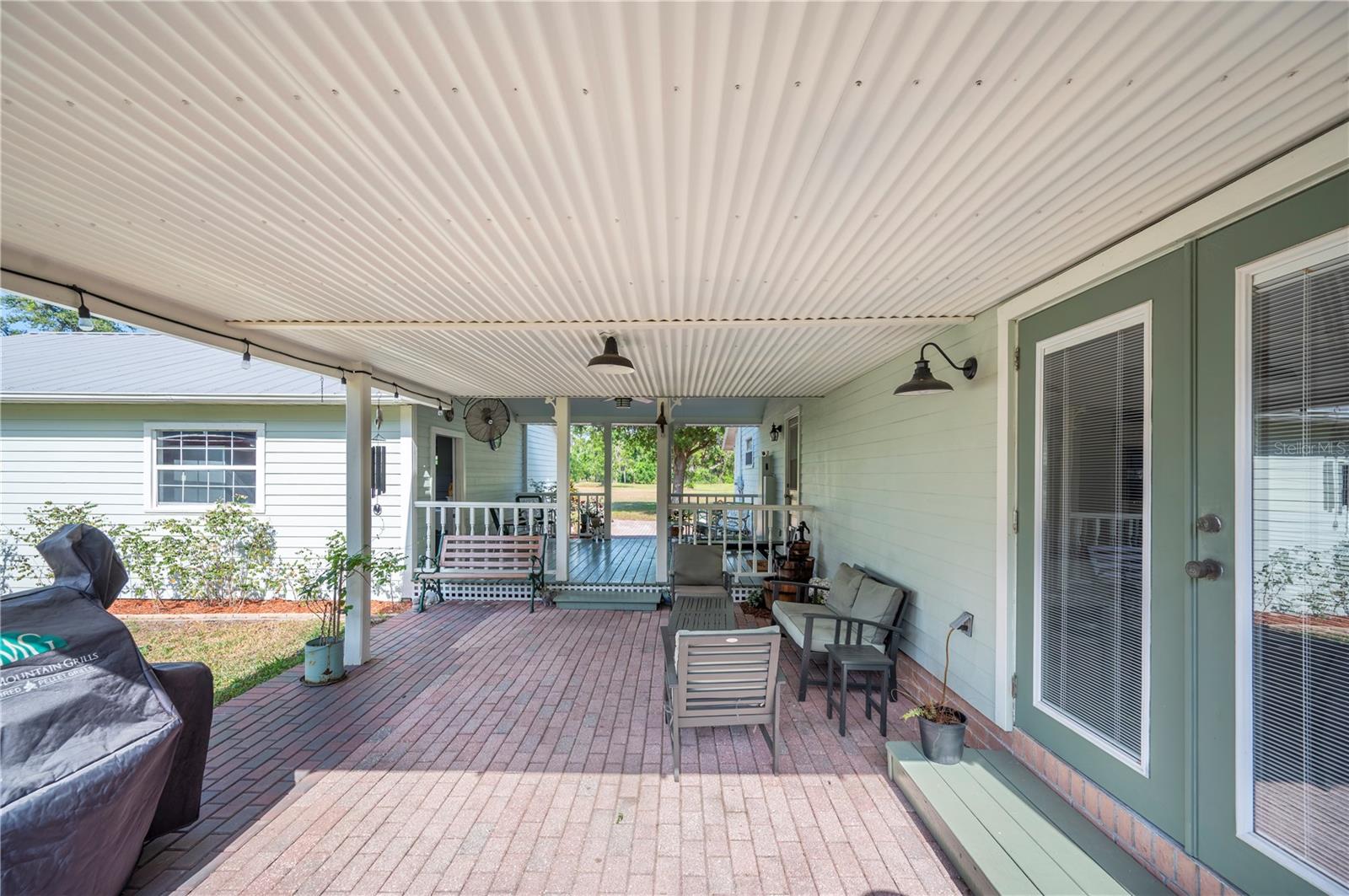 Listing photo id 7 for 4020 Mcintosh Road