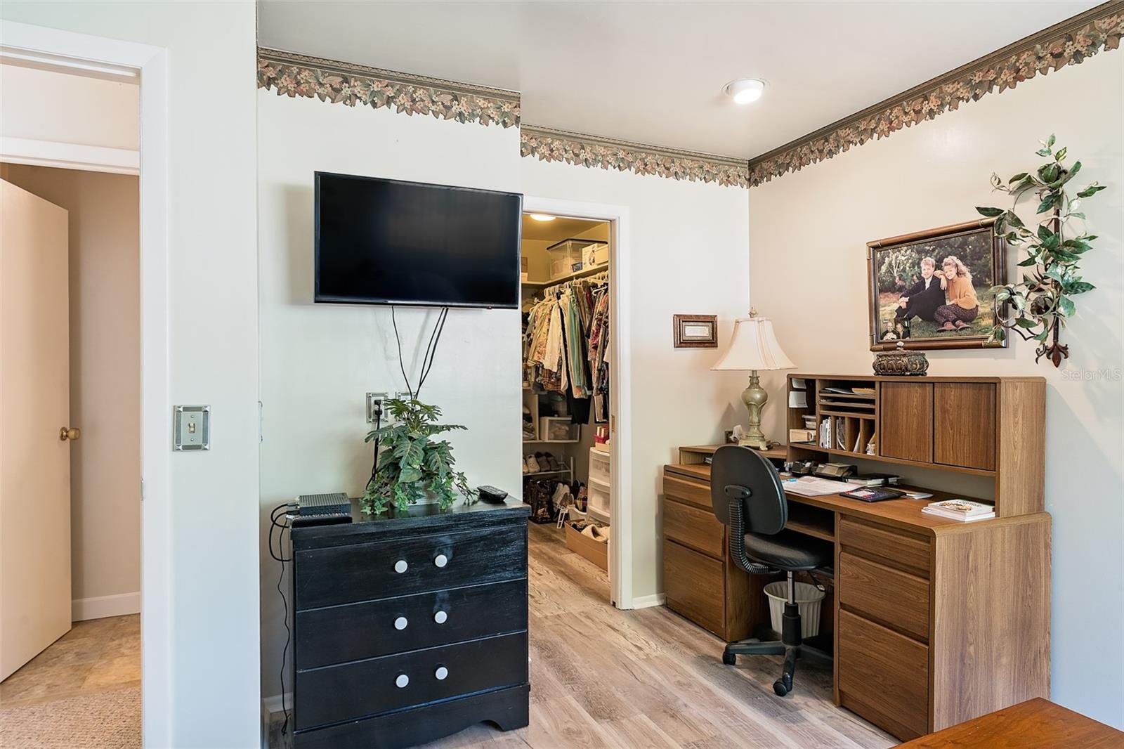 Image 24 of 48 For 7721 Forest Way