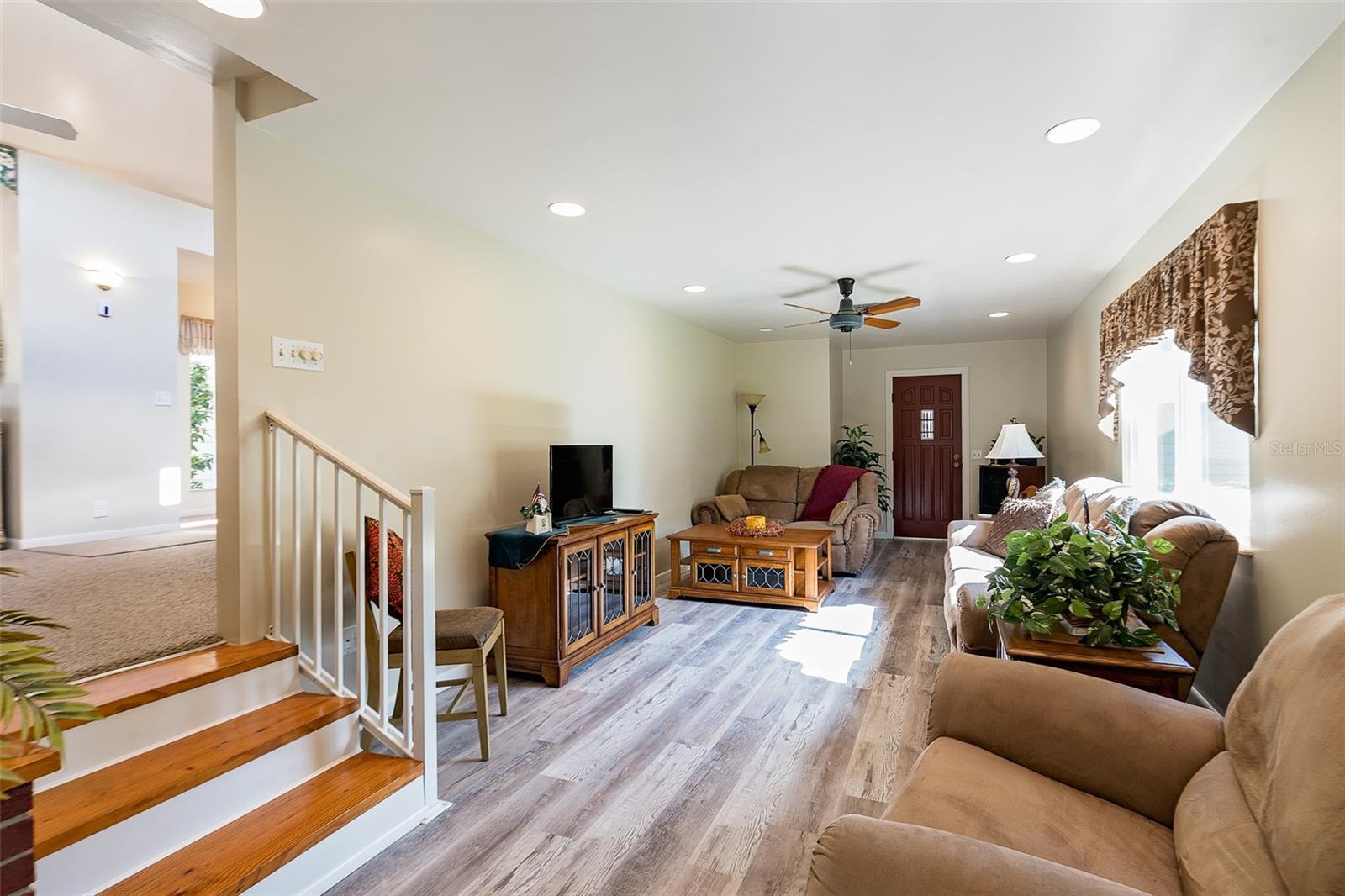 Image 32 of 48 For 7721 Forest Way