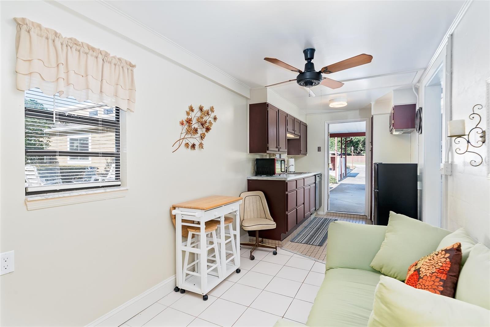 Image 36 of 48 For 7721 Forest Way
