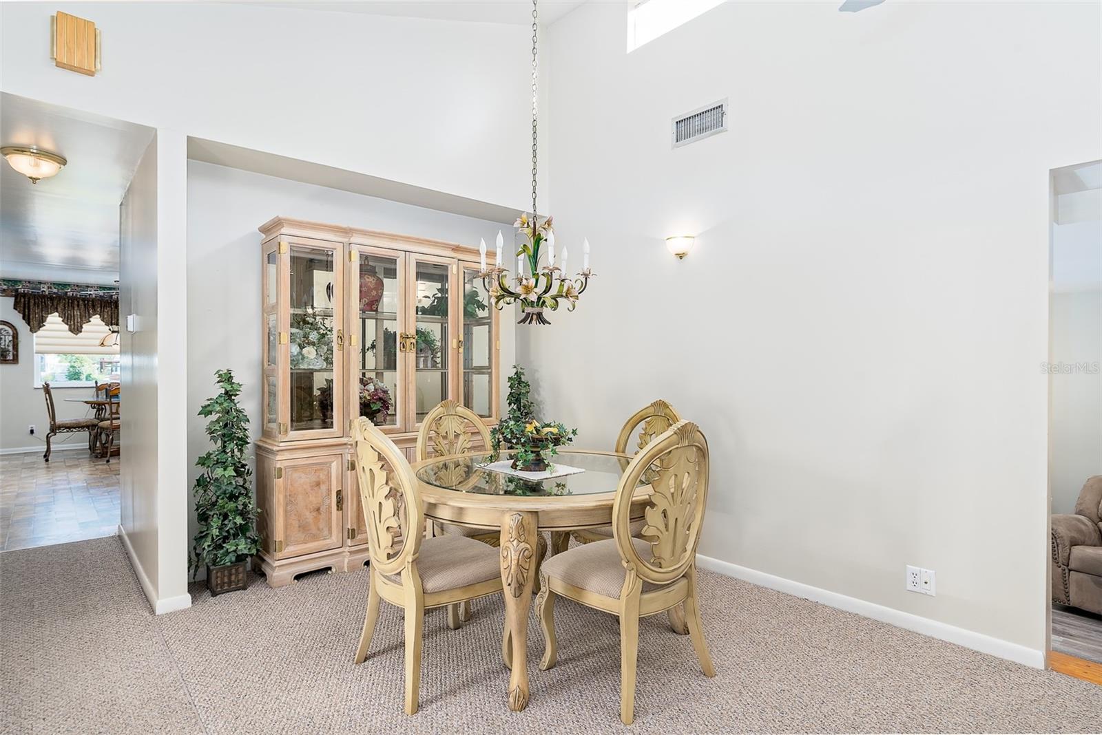 Image 7 of 48 For 7721 Forest Way