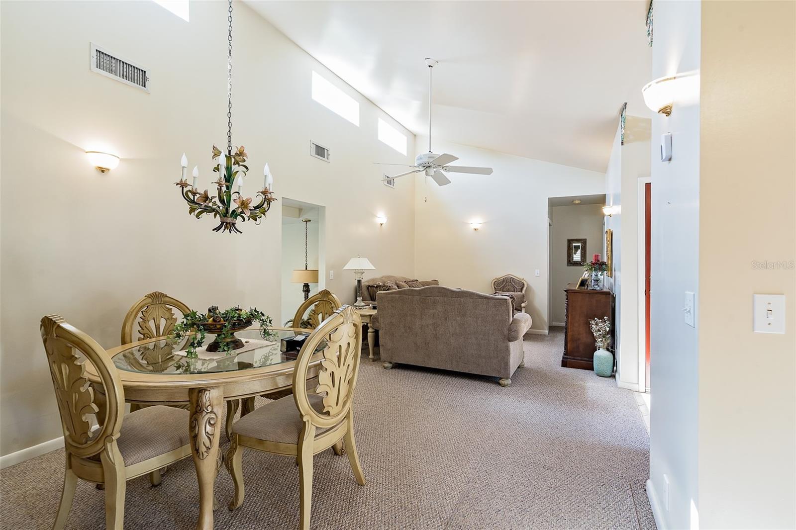 Image 8 of 48 For 7721 Forest Way