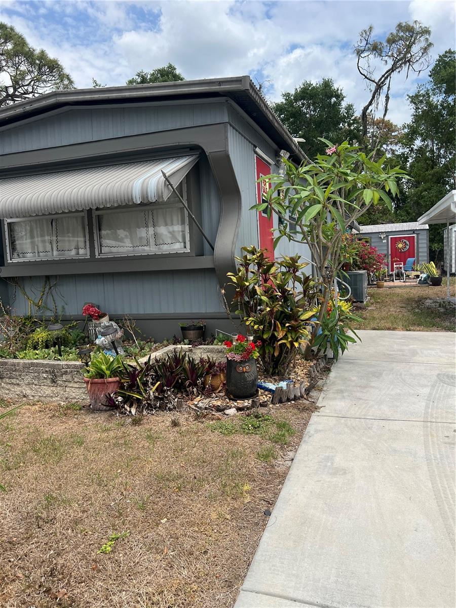 Listing photo id 4 for 1005 Whitehurst Road 92