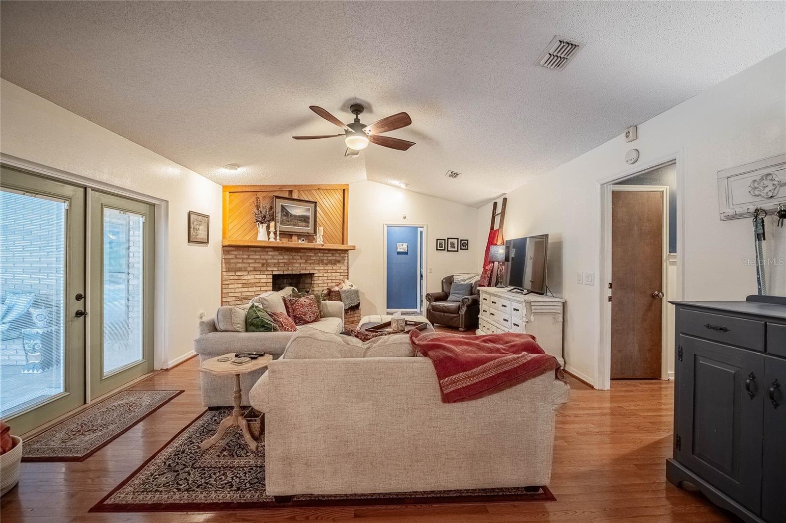 Image 8 of 47 For 4825 Luce Road