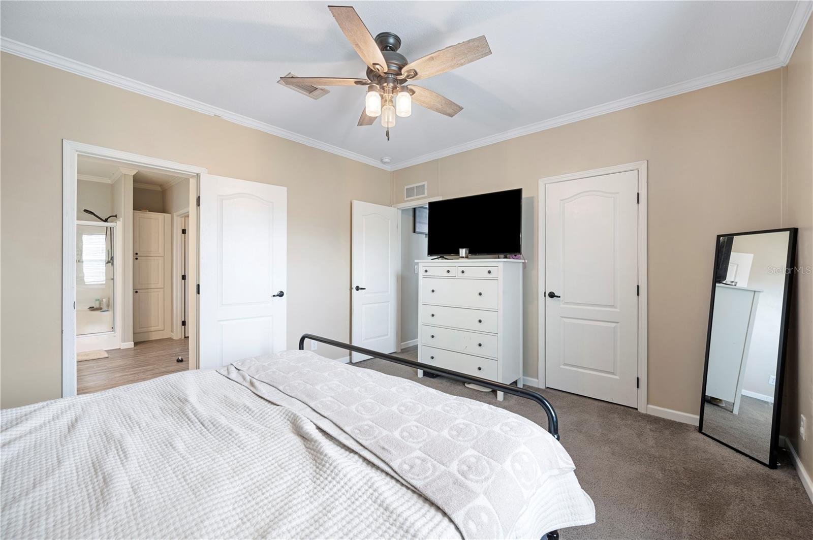 Image 15 of 33 For 6433 Mangrove Drive