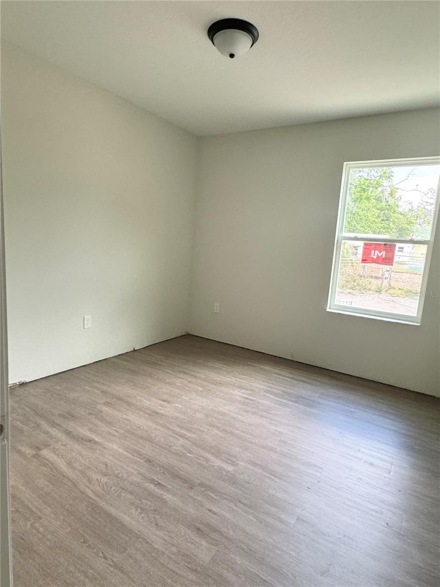 Image 10 of 11 For 625 9th Street