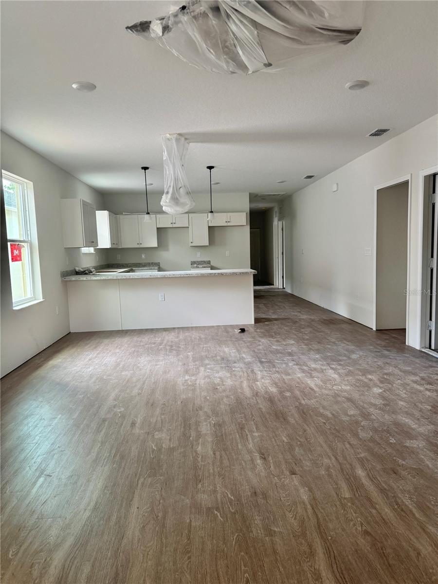 Image 3 of 11 For 625 9th Street