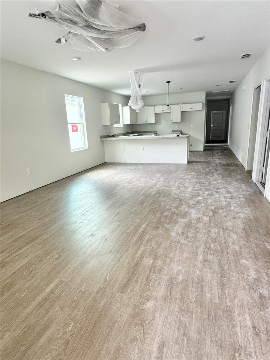 Image 4 of 11 For 625 9th Street