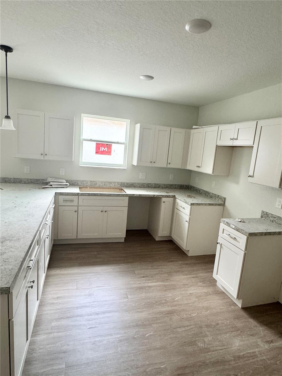 Image 6 of 11 For 625 9th Street