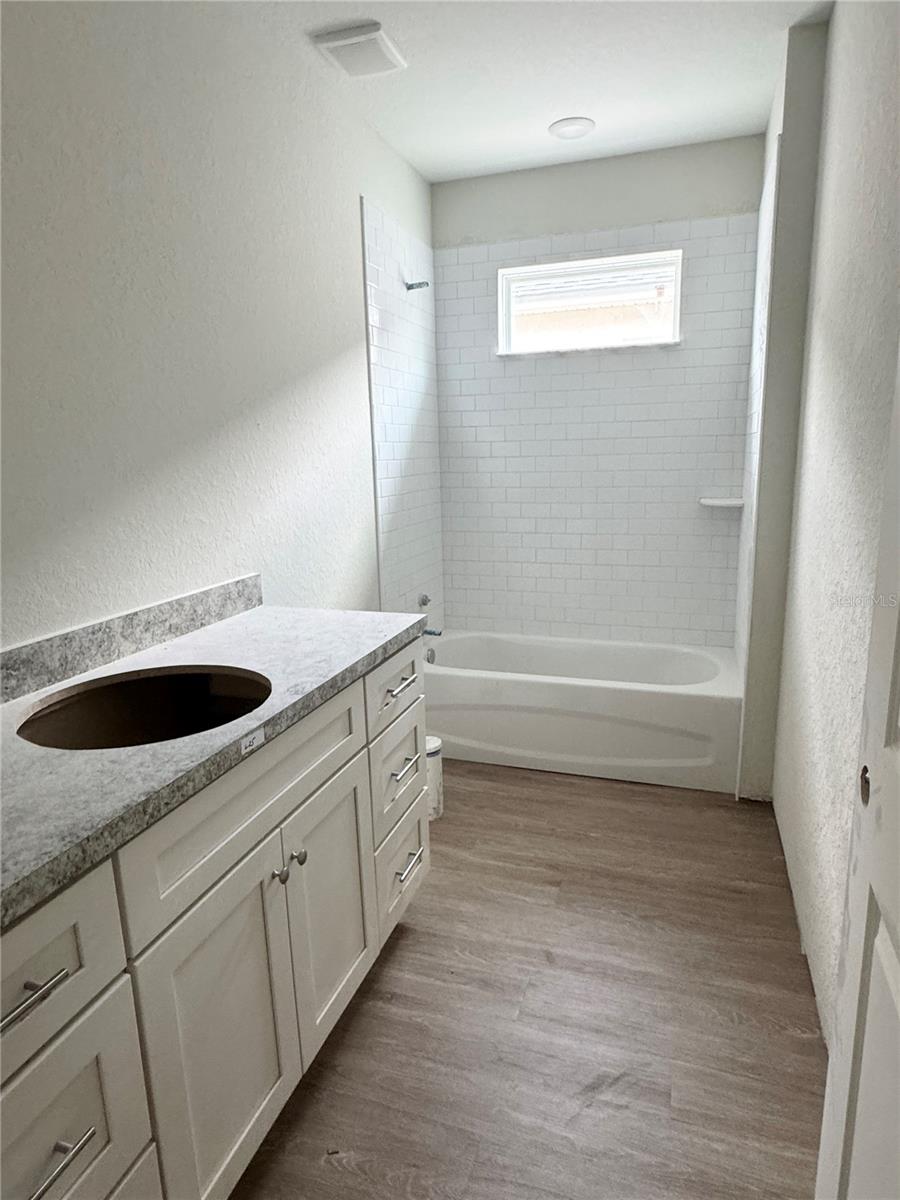 Image 8 of 11 For 625 9th Street