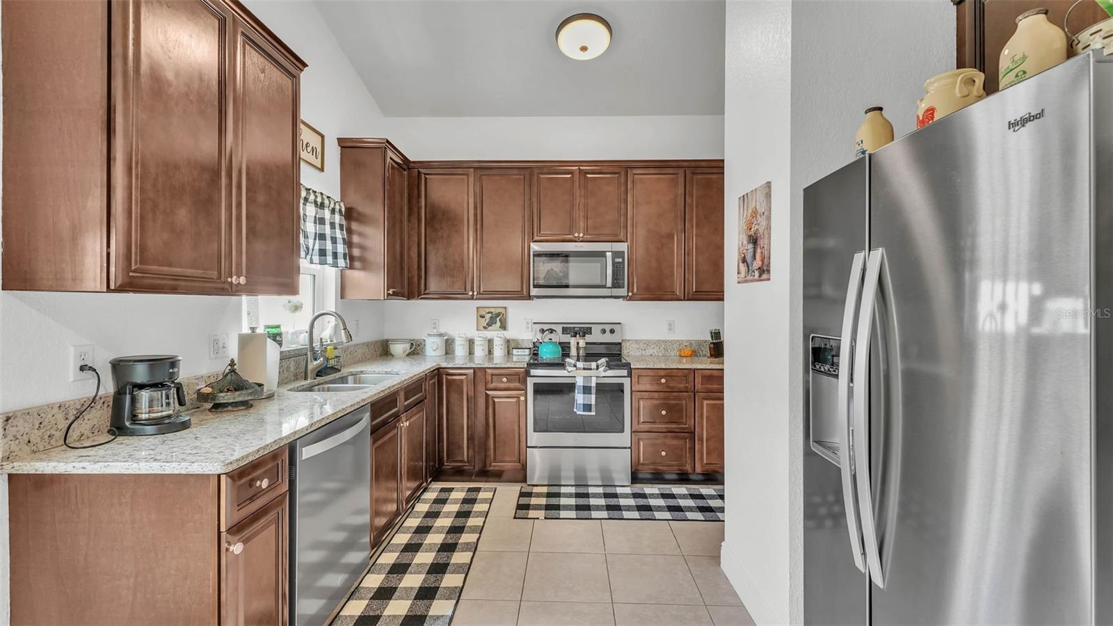 Image 16 of 35 For 242 Kings Pond Avenue Sw