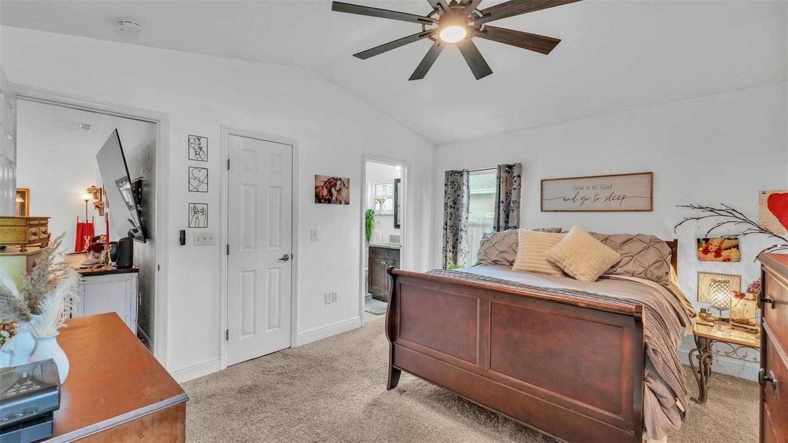 Image 19 of 35 For 242 Kings Pond Avenue Sw