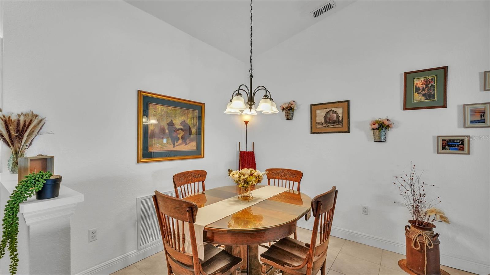 Image 6 of 35 For 242 Kings Pond Avenue Sw