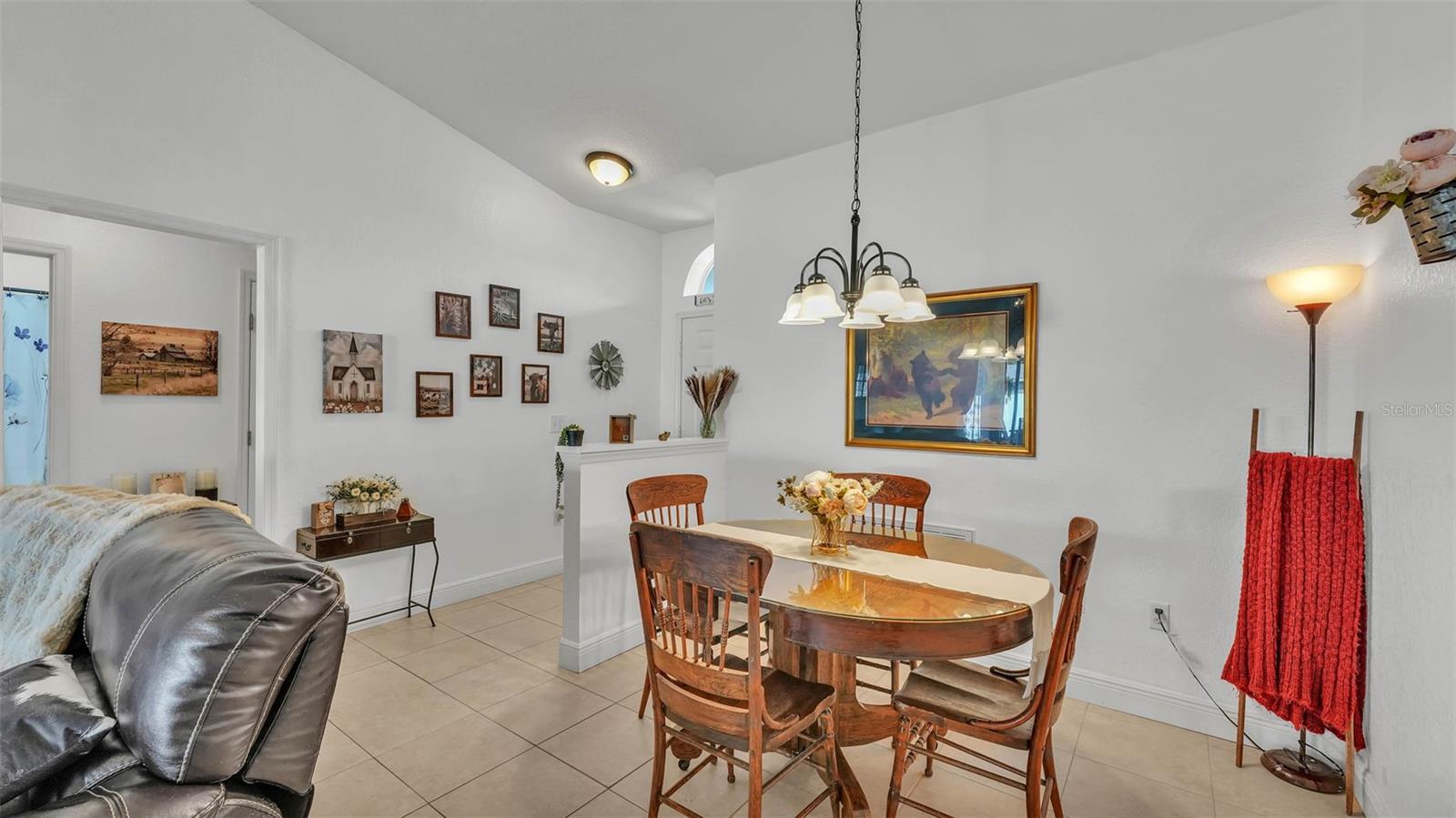 Image 7 of 35 For 242 Kings Pond Avenue Sw