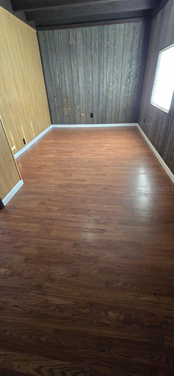 Image 14 of 31 For 6221 Woodhaven Drive