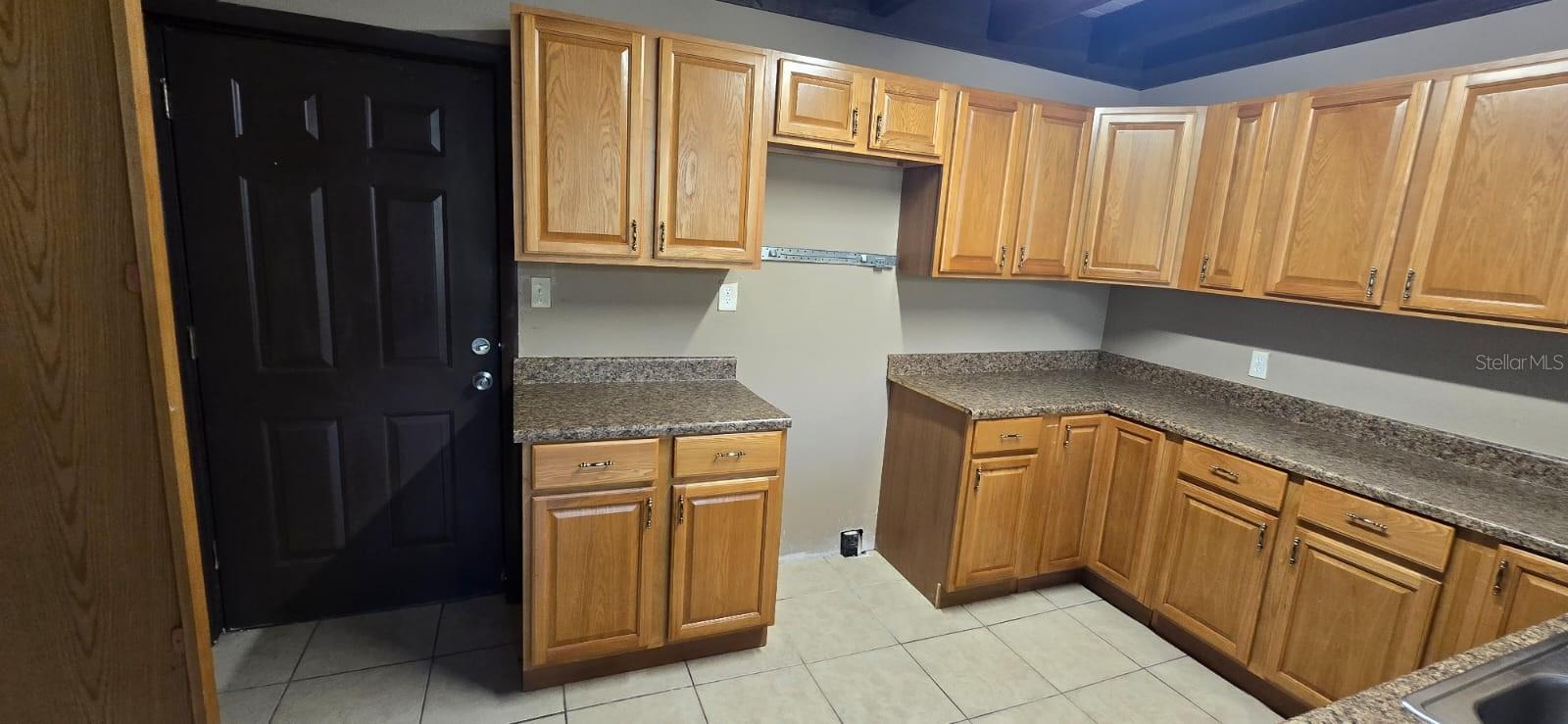 Image 20 of 31 For 6221 Woodhaven Drive