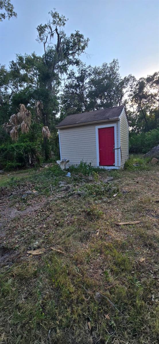 Image 7 of 31 For 6221 Woodhaven Drive