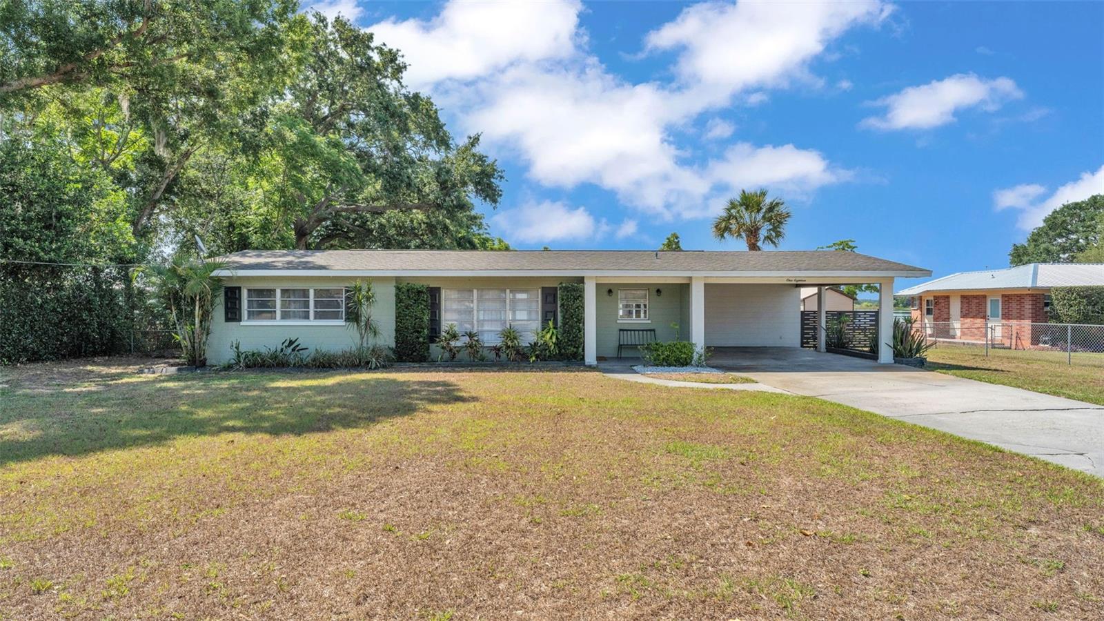 Details for 118 Lake Sears Drive, WINTER HAVEN, FL 33880