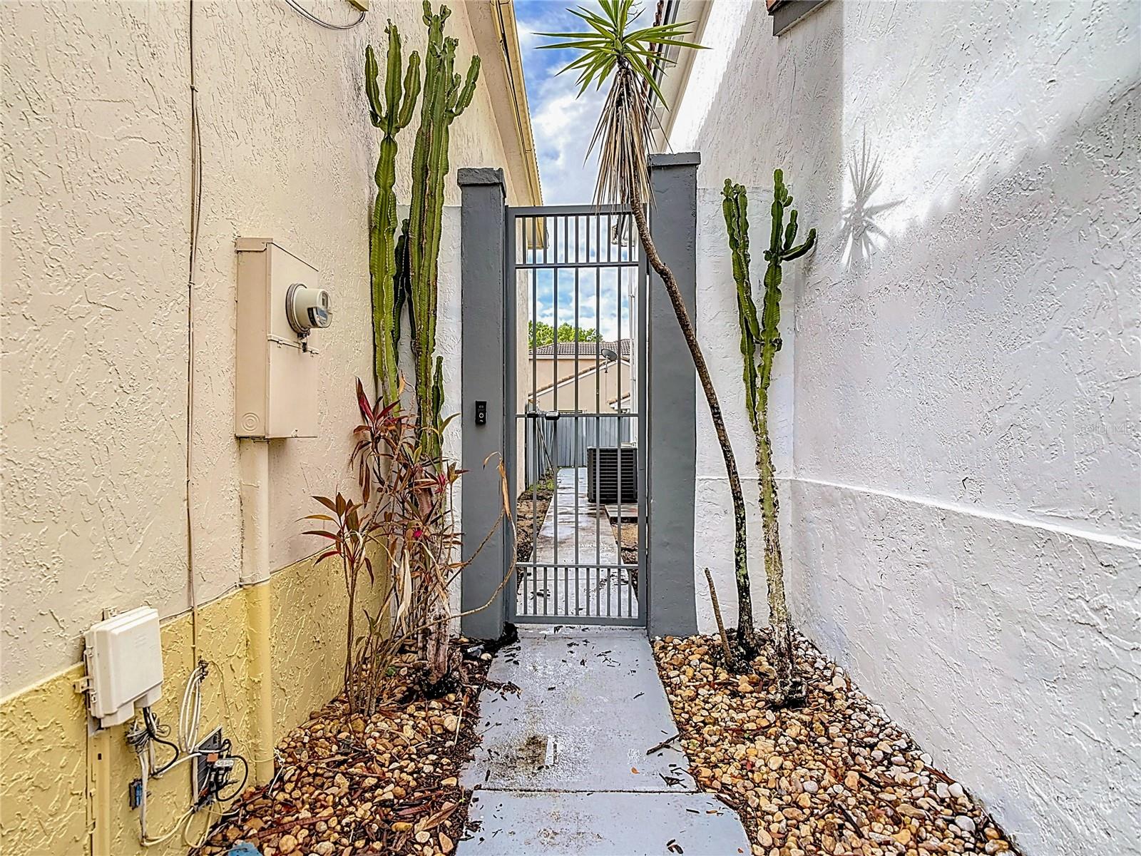 Image 6 of 51 For 10764 Lenox Road