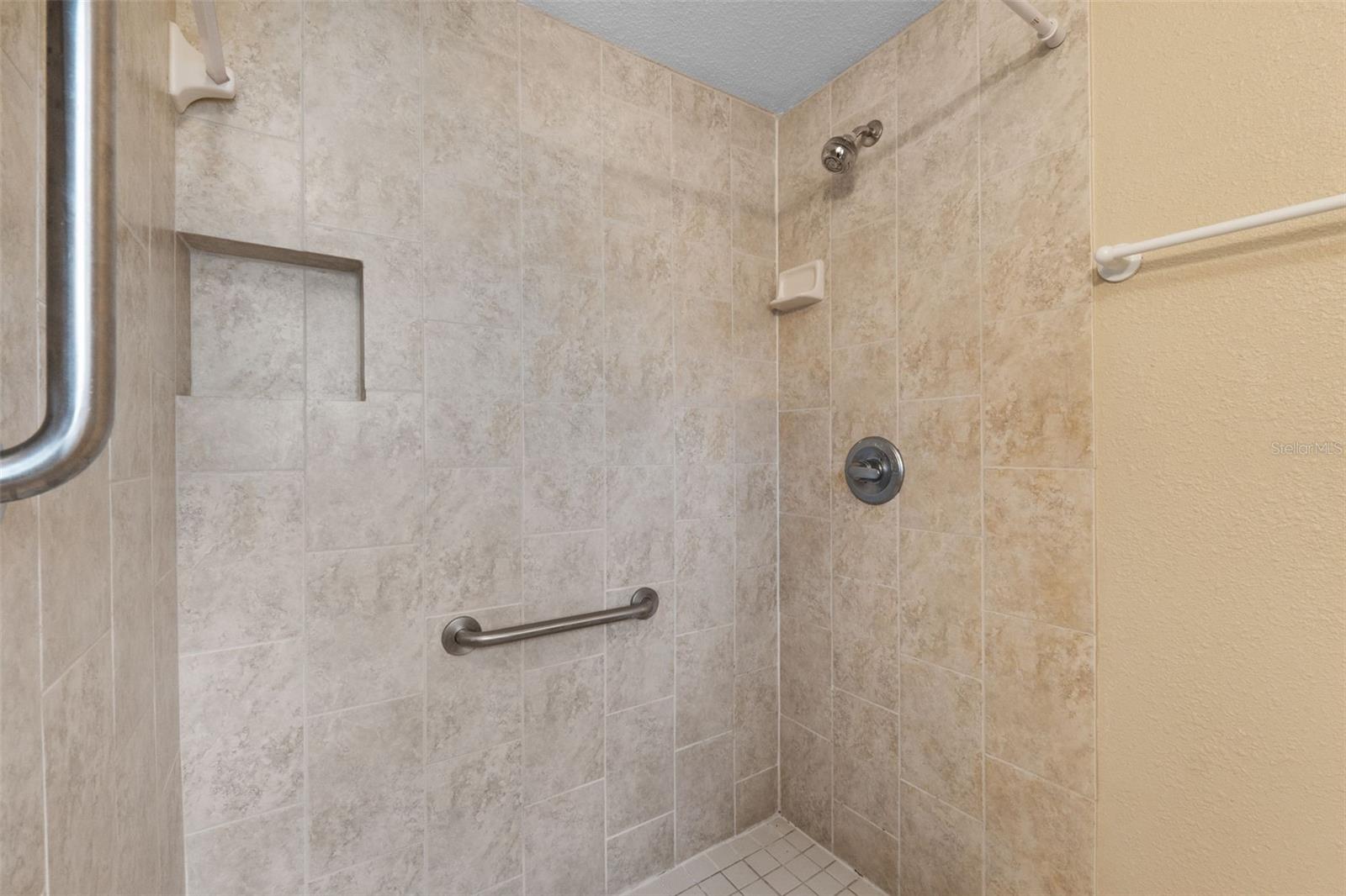 Image 25 of 47 For 3341 Highland Fairways Boulevard