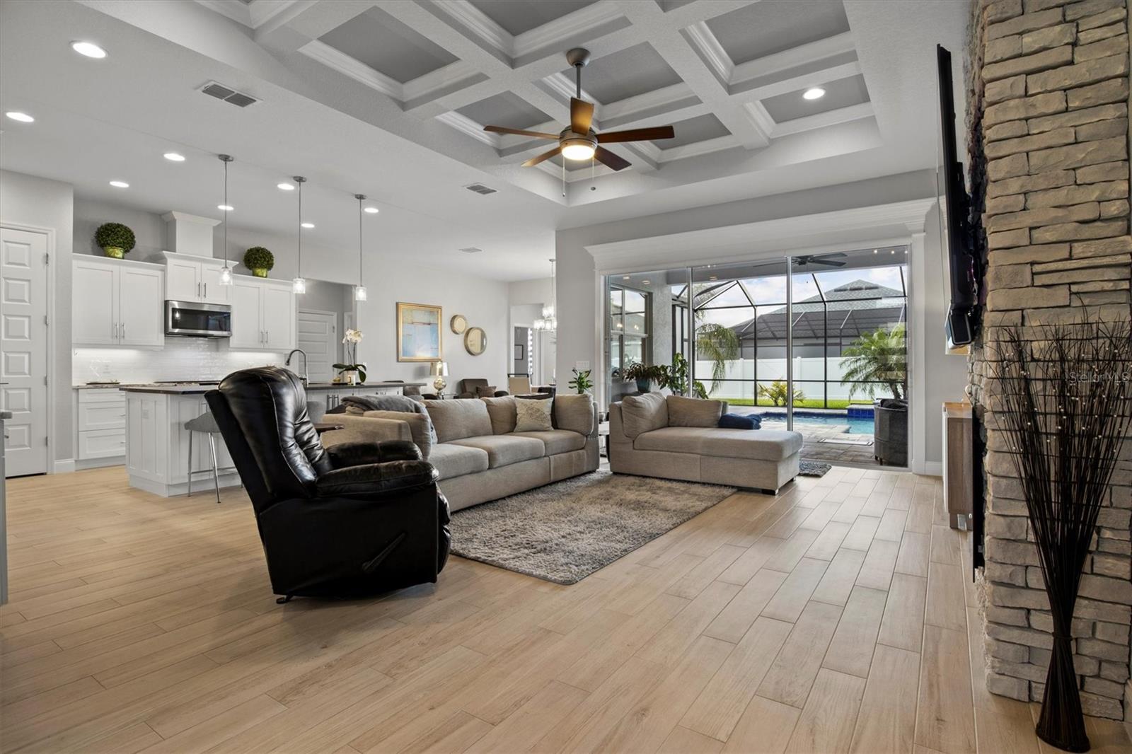 Image 13 of 63 For 6777 Bentridge Drive