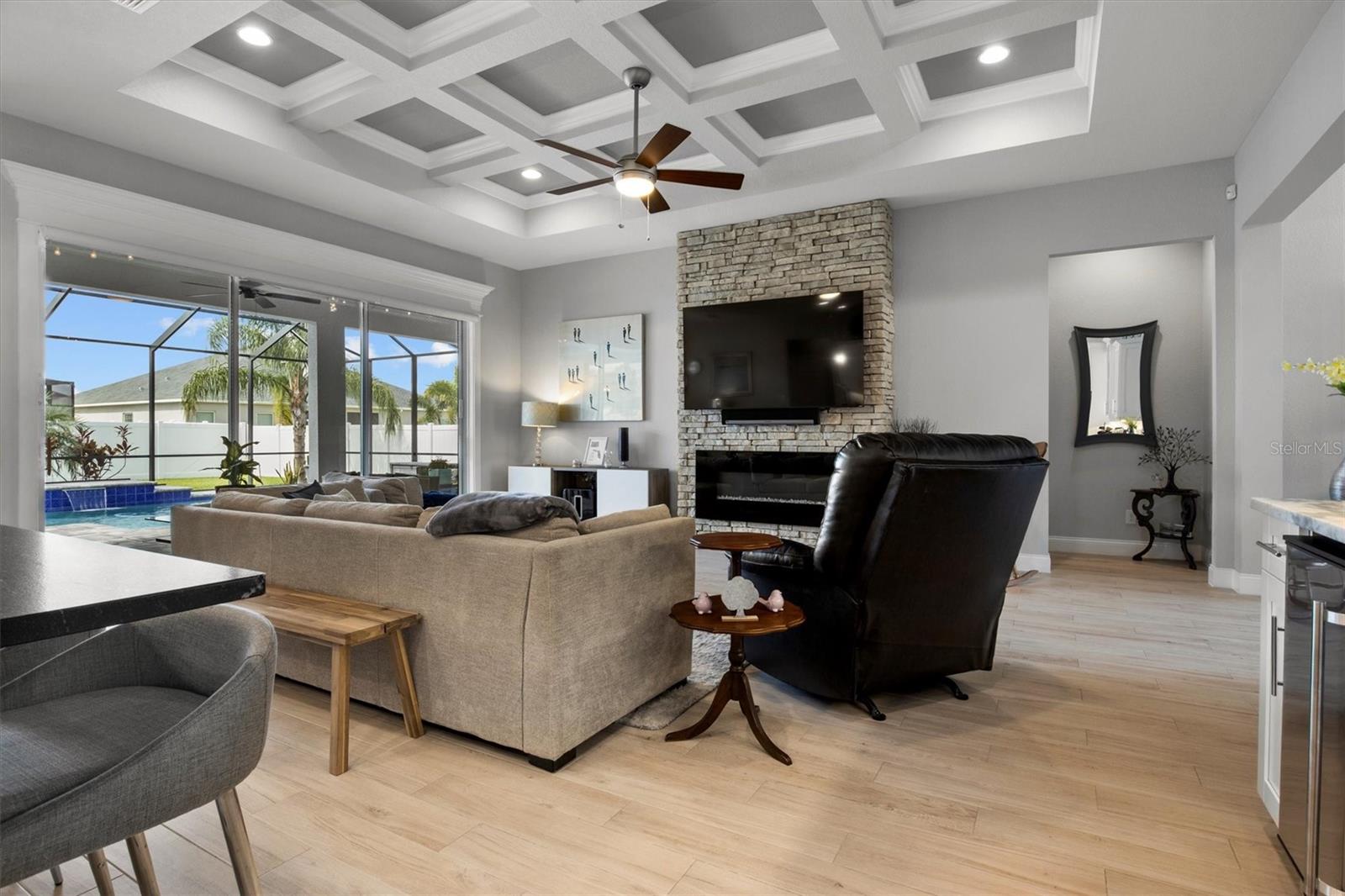Image 14 of 63 For 6777 Bentridge Drive