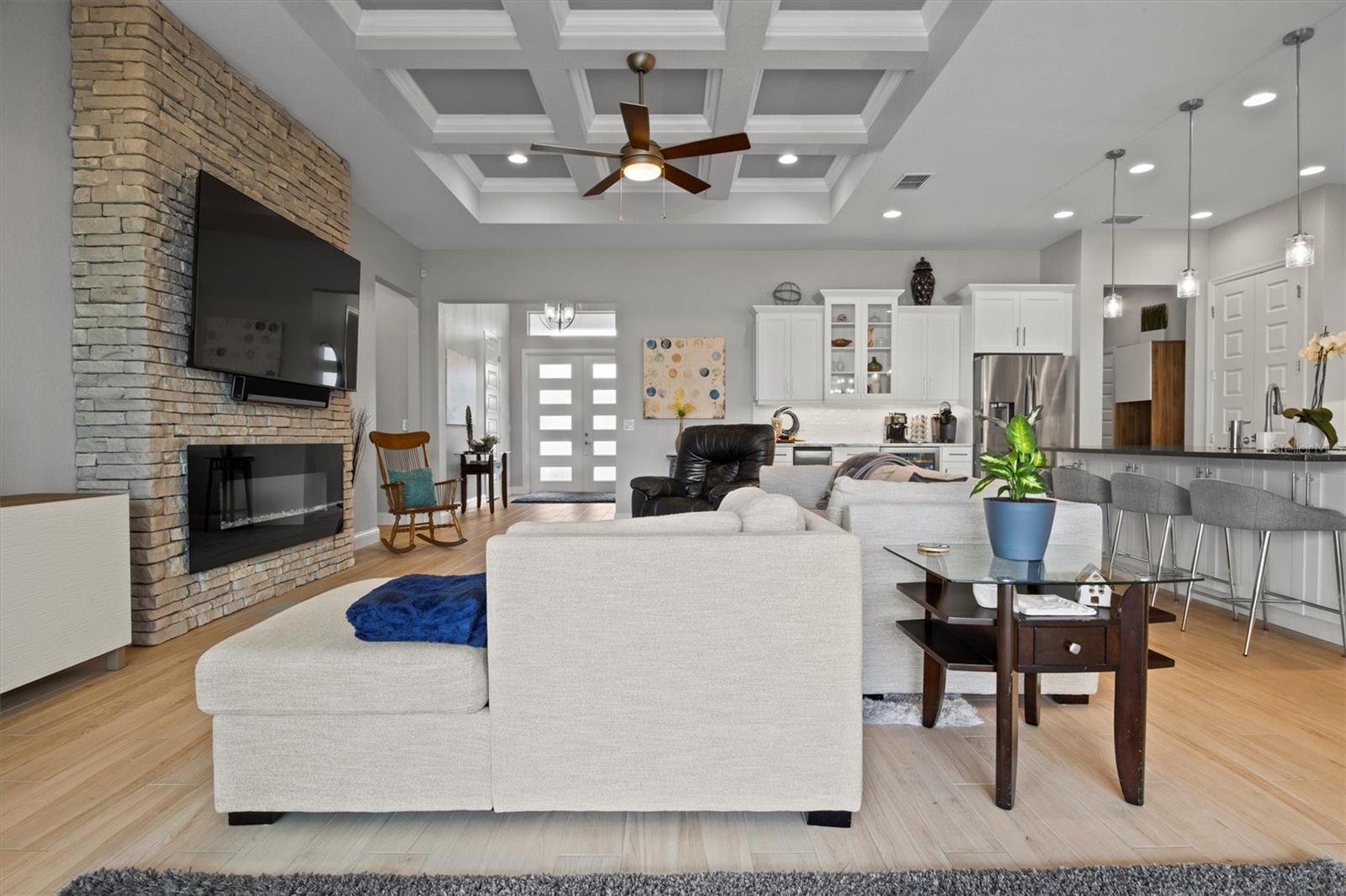 Image 15 of 63 For 6777 Bentridge Drive