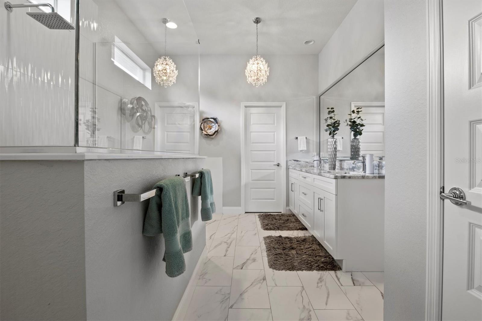 Image 22 of 63 For 6777 Bentridge Drive