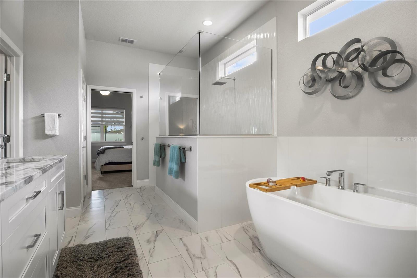 Image 24 of 63 For 6777 Bentridge Drive