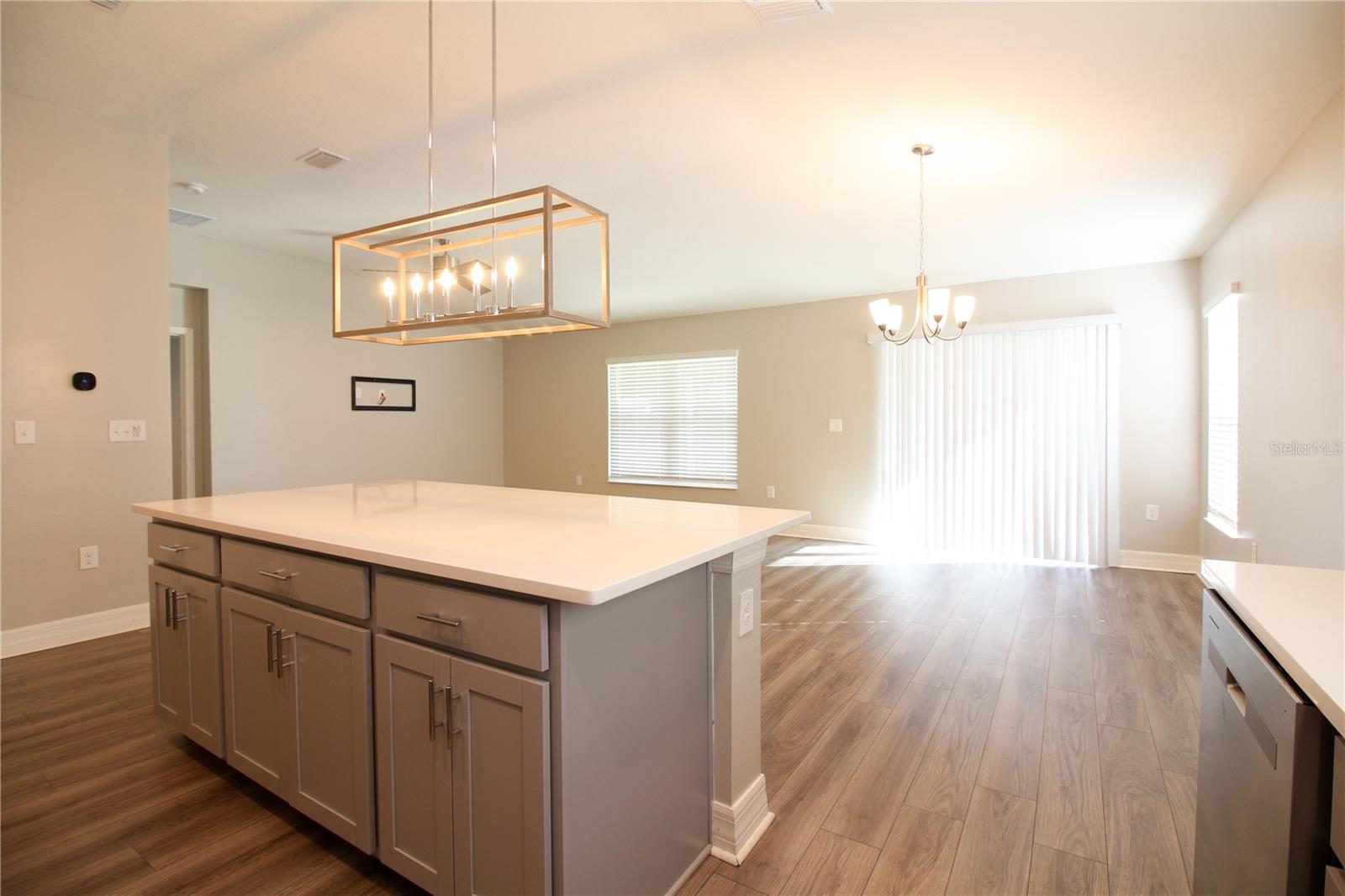 Image 14 of 32 For 7109 Cruz Court