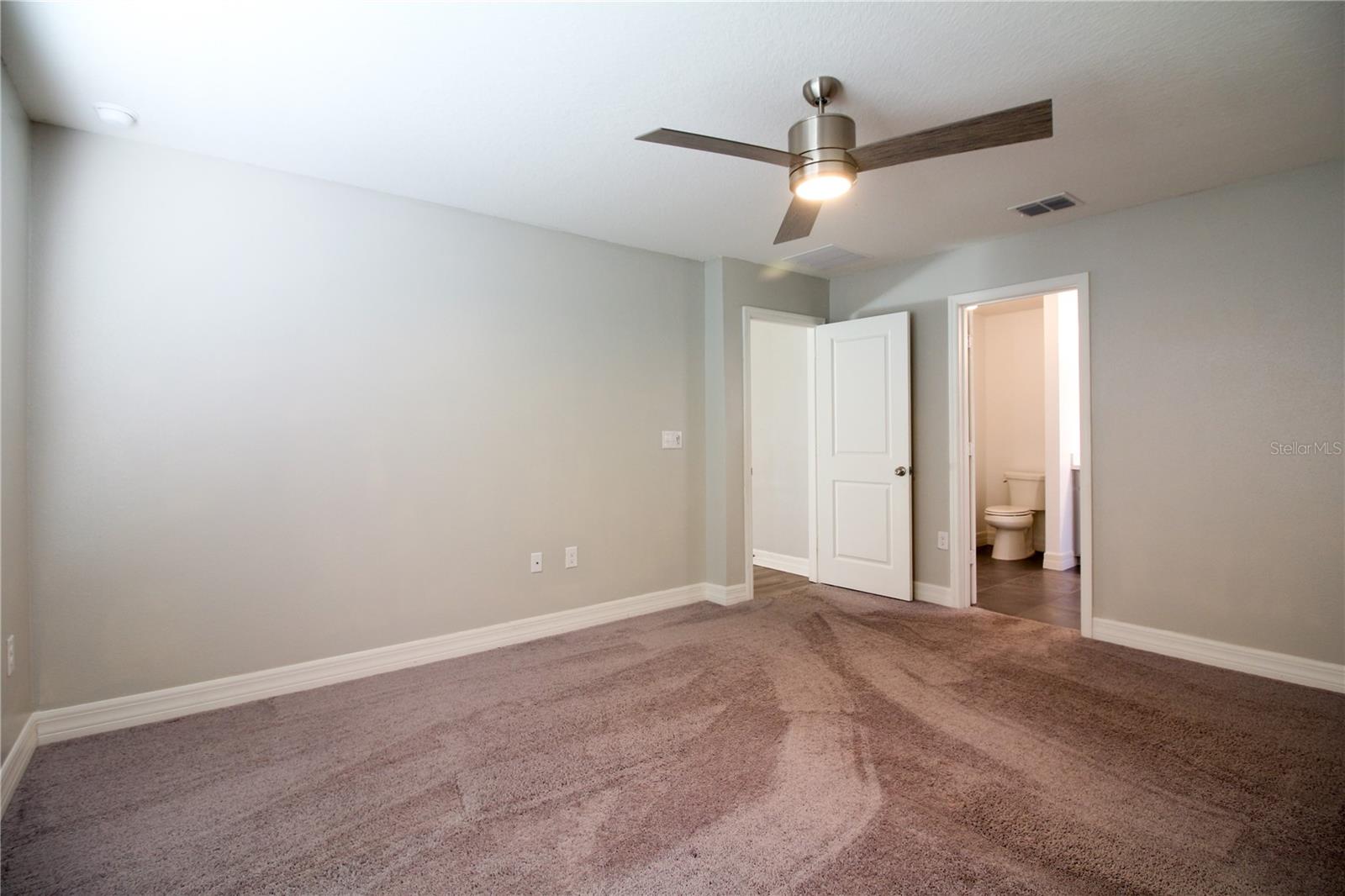Image 16 of 32 For 7109 Cruz Court