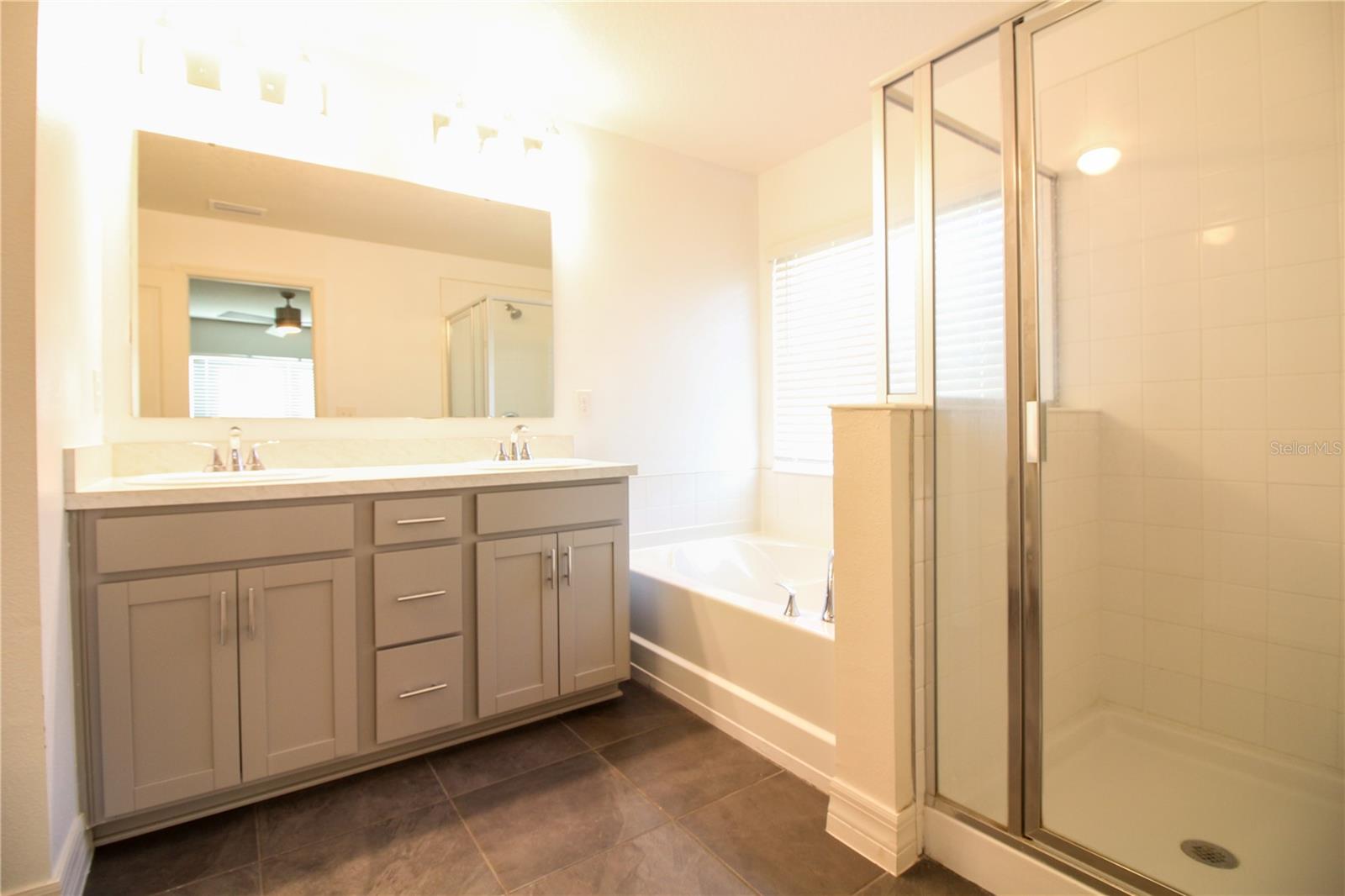 Image 17 of 32 For 7109 Cruz Court