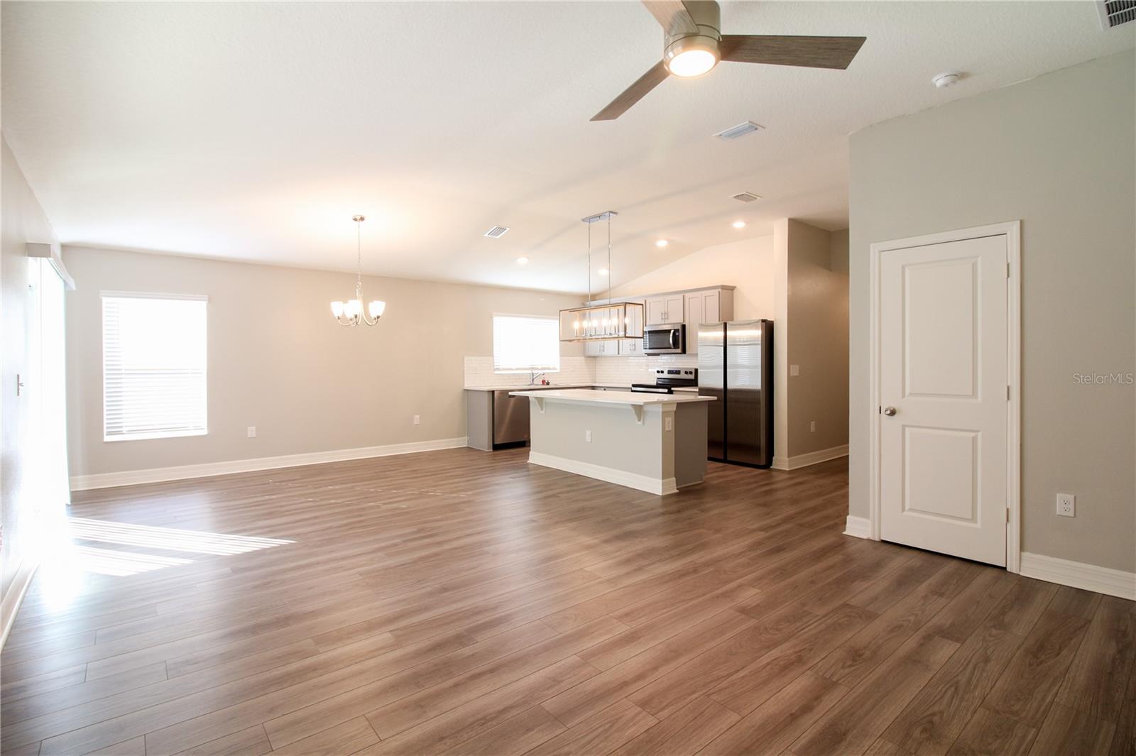Image 8 of 32 For 7109 Cruz Court