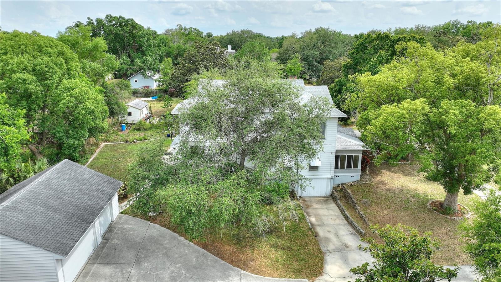 Image 10 of 64 For 716 Franklin Pl