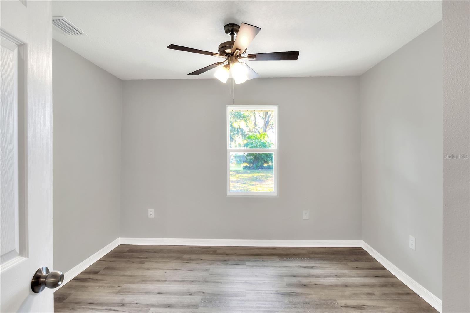 Image 21 of 38 For 6949 2nd Street
