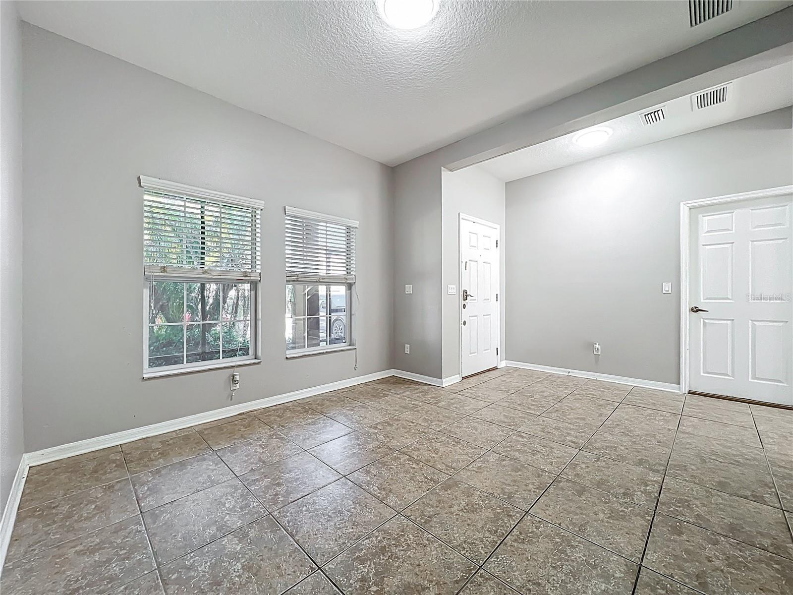 Image 10 of 44 For 1401 Parker Den Drive