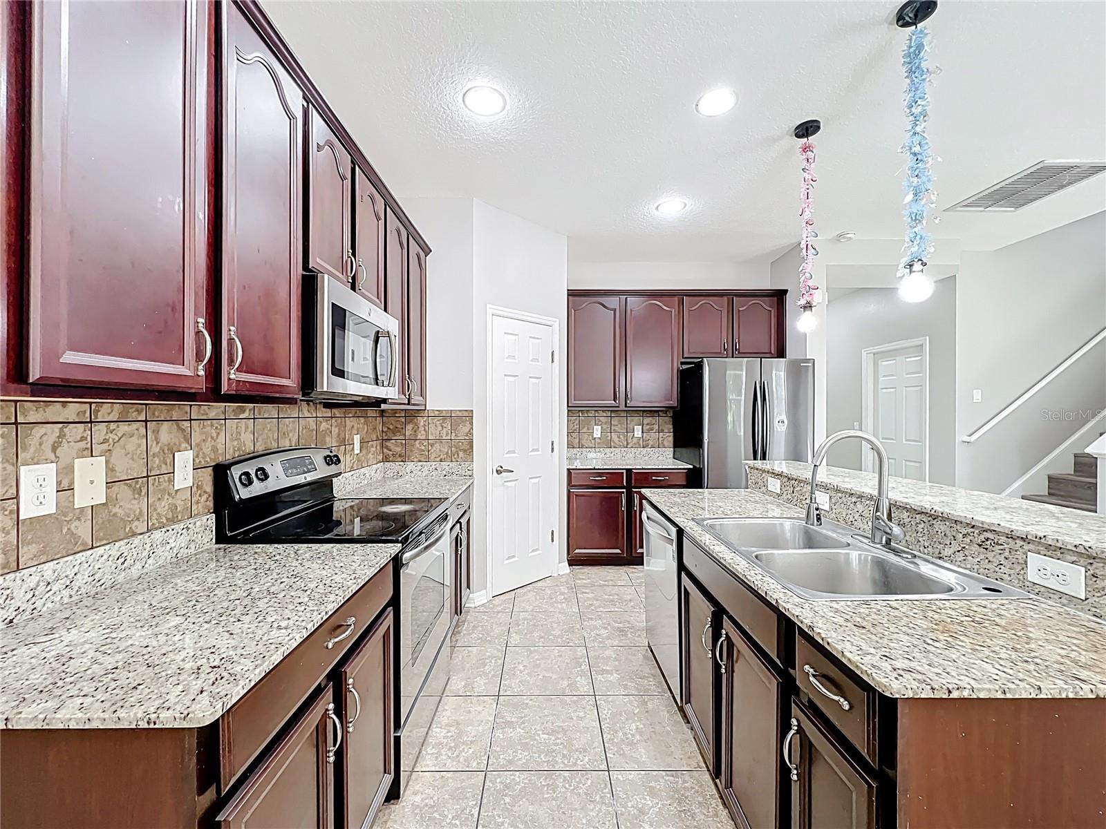 Image 17 of 44 For 1401 Parker Den Drive