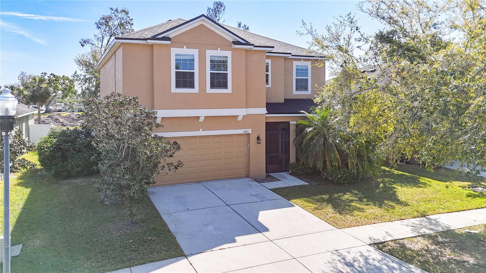 Image 2 of 44 For 1401 Parker Den Drive