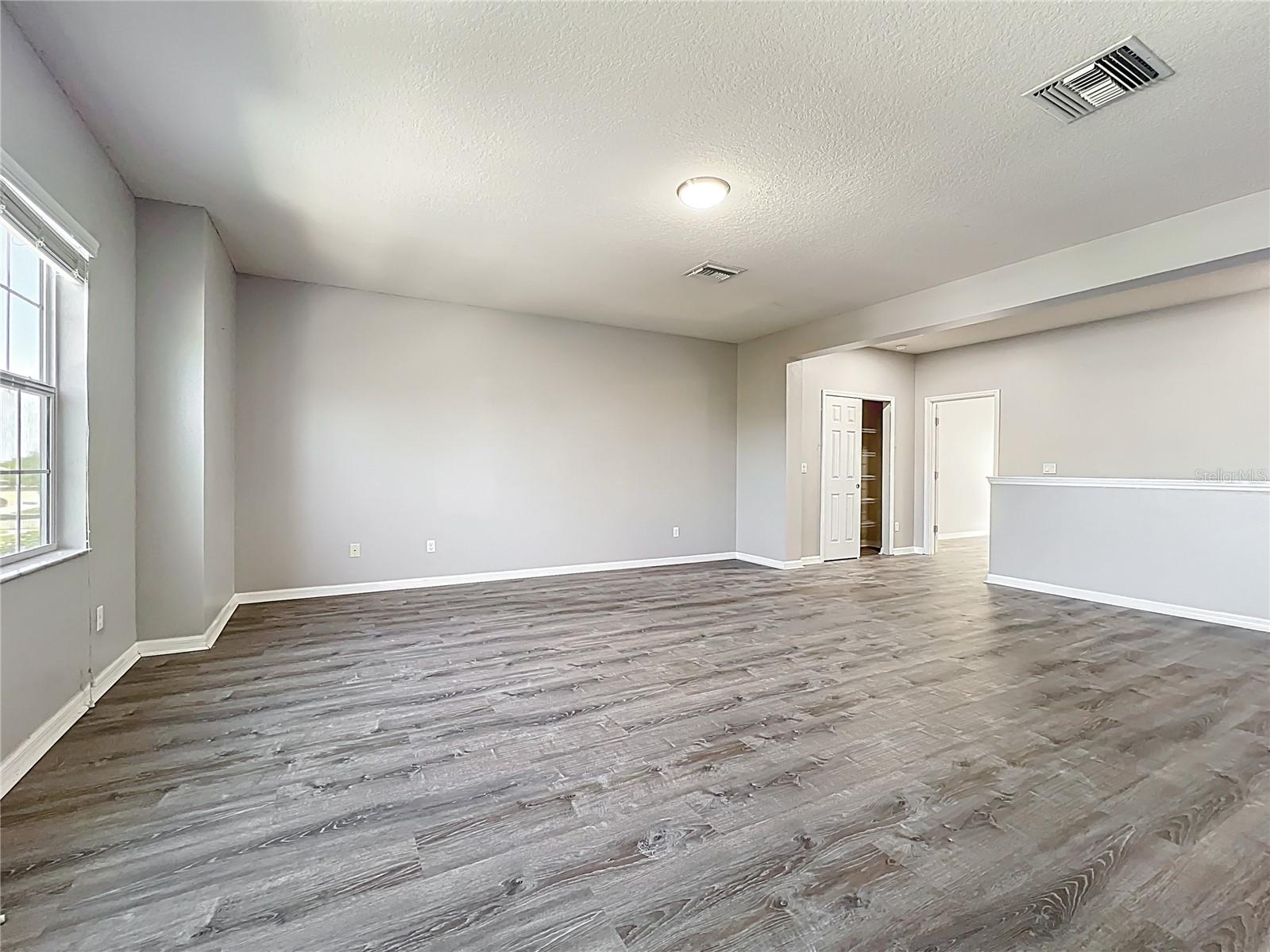 Image 25 of 44 For 1401 Parker Den Drive