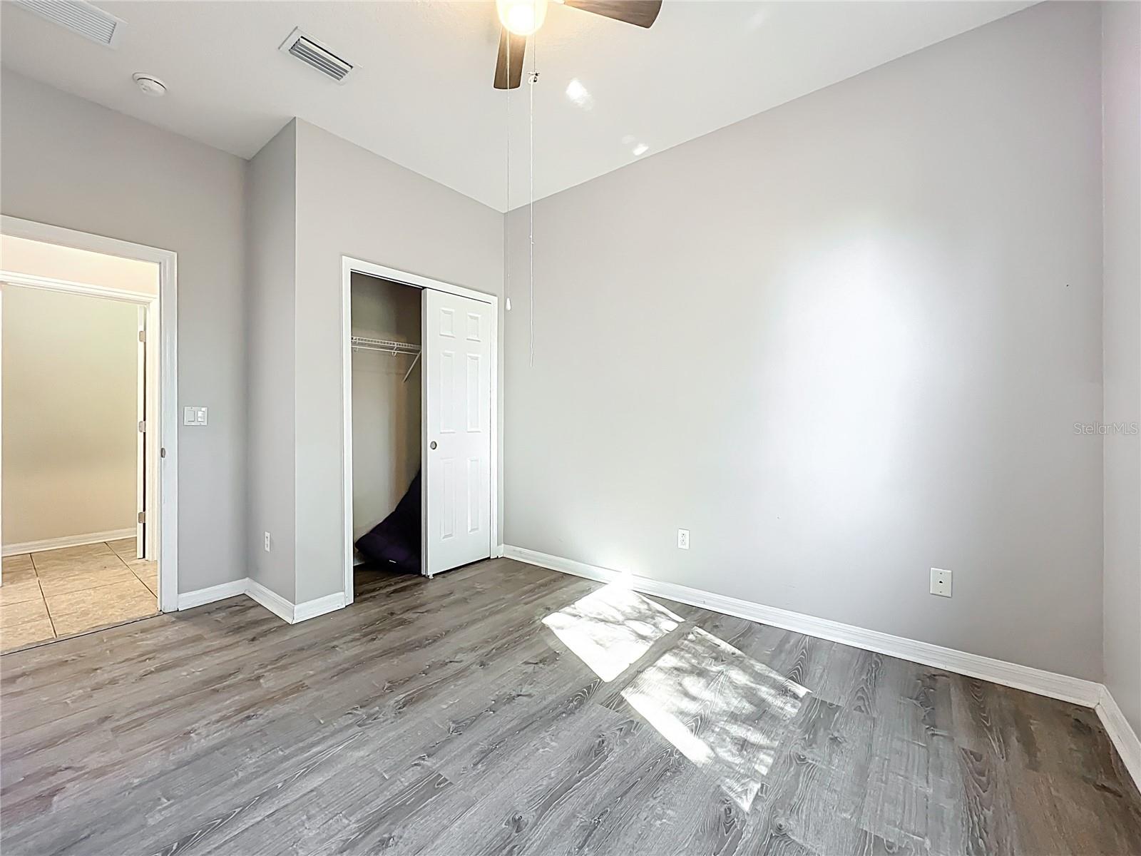 Image 27 of 44 For 1401 Parker Den Drive