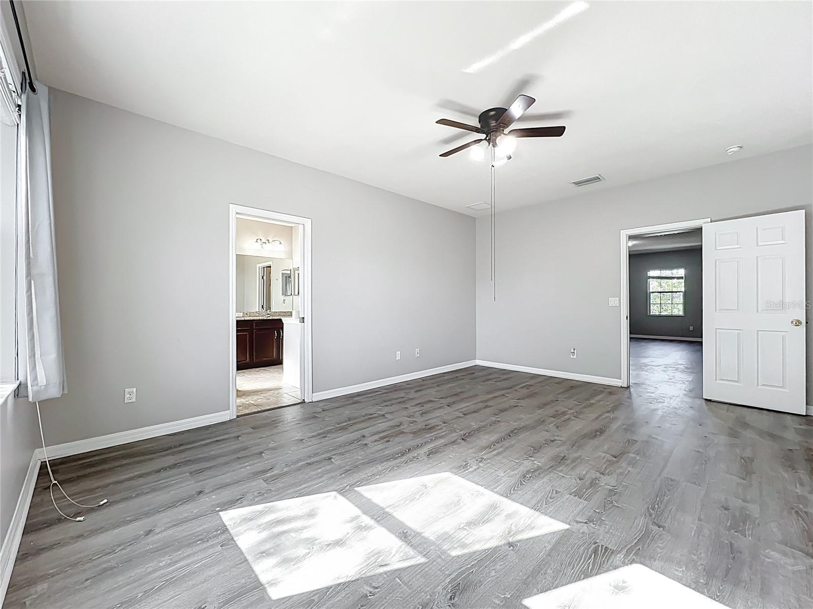 Image 33 of 44 For 1401 Parker Den Drive