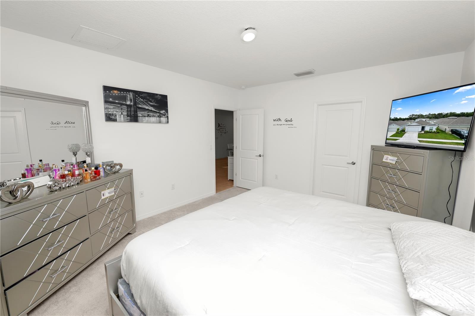 Image 15 of 31 For 2039 Rosewood Circle