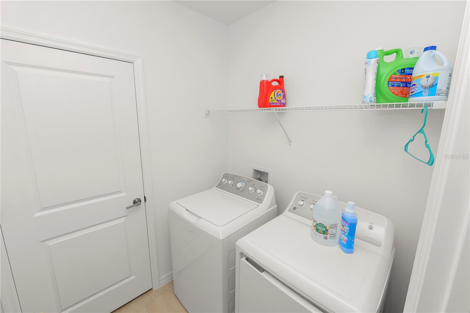 Image 22 of 31 For 2039 Rosewood Circle