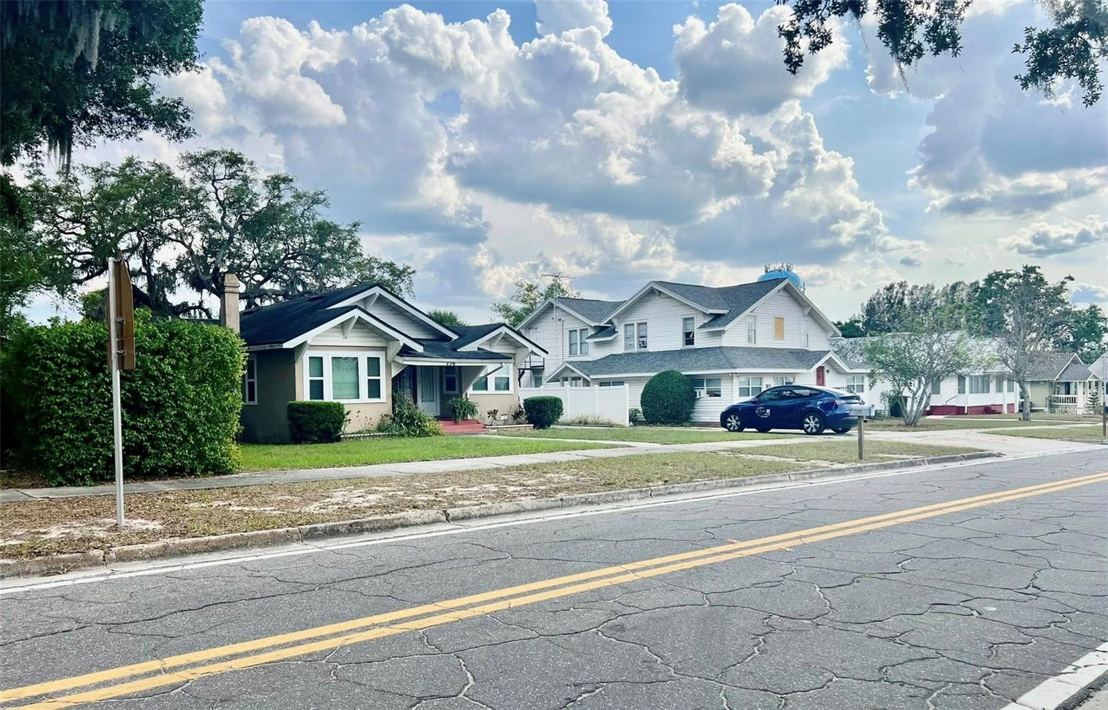 Image 4 of 19 For 236 Seminole Avenue