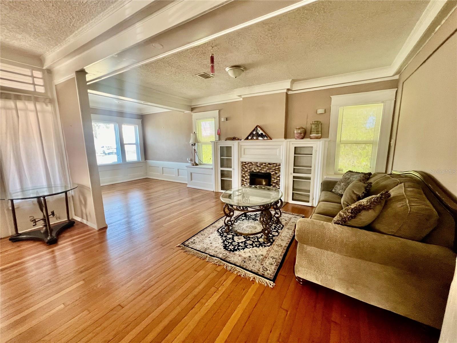 Image 7 of 19 For 236 Seminole Avenue