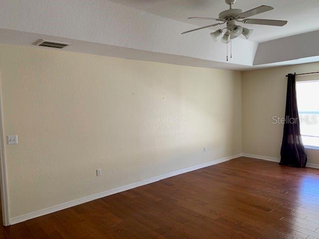 Image 20 of 28 For 2748 Highlands Creek Drive