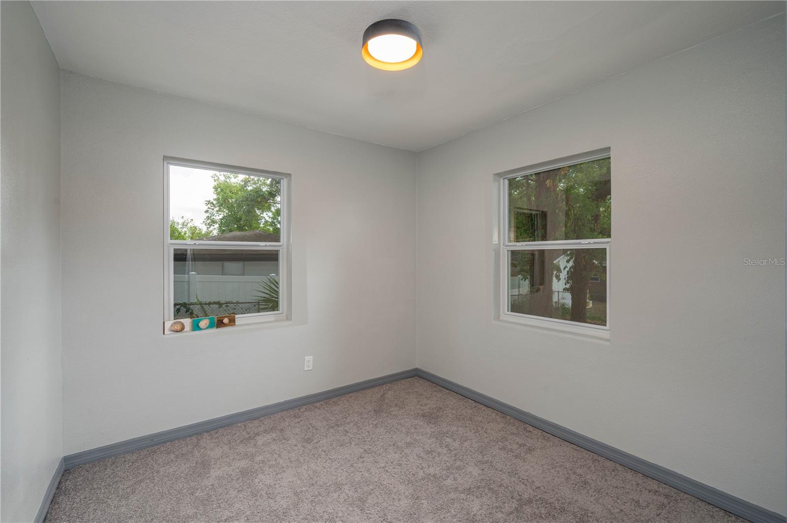 Image 13 of 18 For 315 Eastway Drive