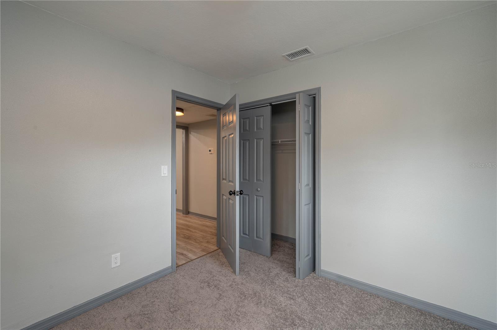 Image 14 of 18 For 315 Eastway Drive