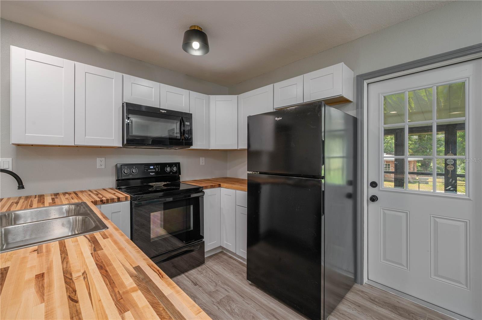 Image 6 of 18 For 315 Eastway Drive